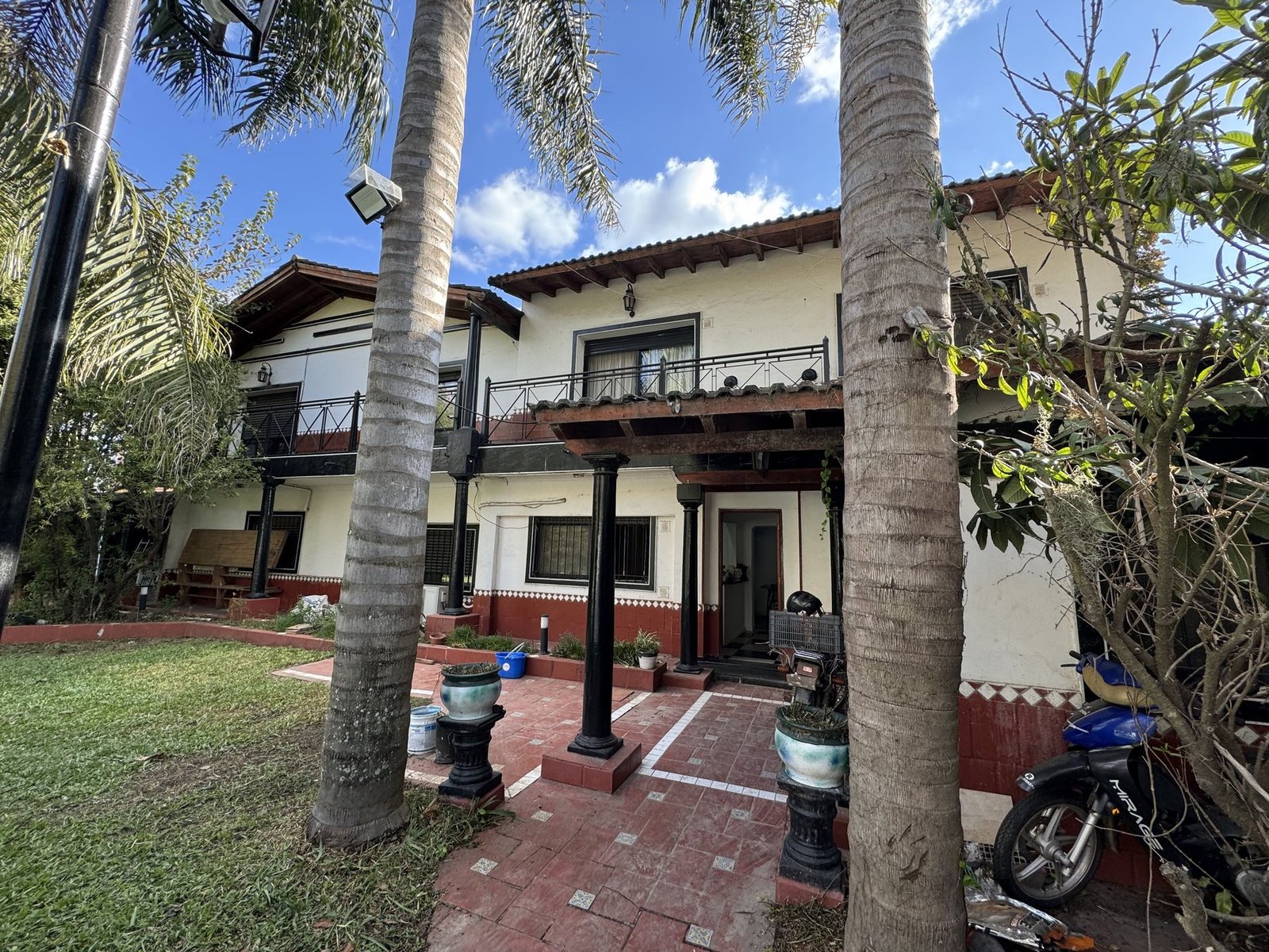 Casa 4 dormitorios con piscina, sauna y jacuzzi