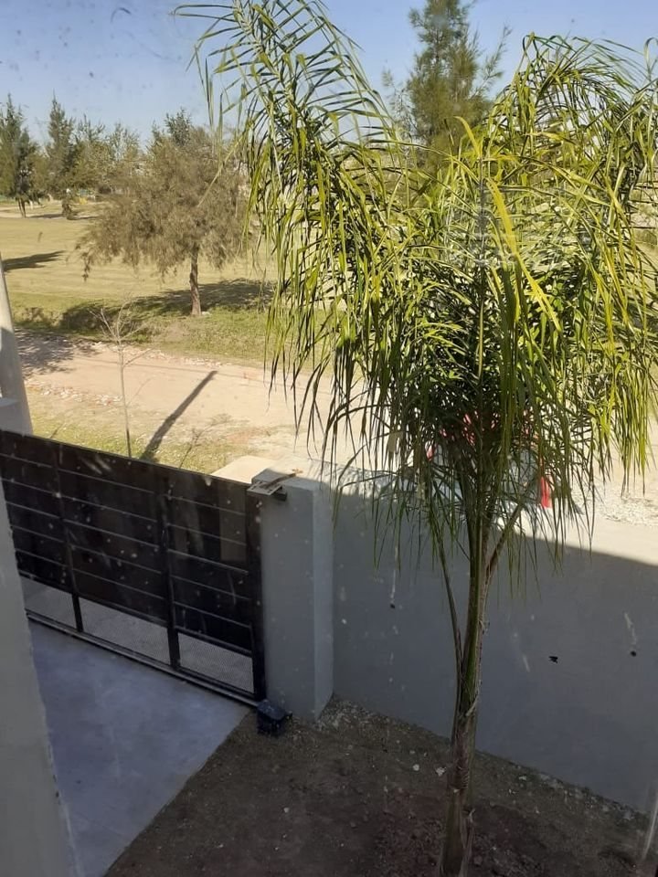 Casa 3 dormitorios con pileta y quincho